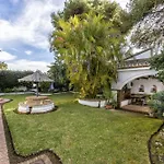 Vivi Homes - Bella - Private Pool - Garden Вилла