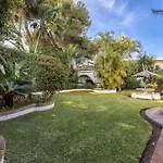 Vivi Homes - Bella - Private Pool - Garden Вилла