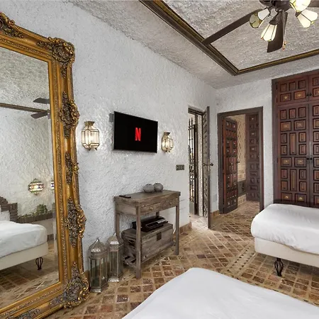 Vila Vivi Homes - Bella - Private Pool - Garden
